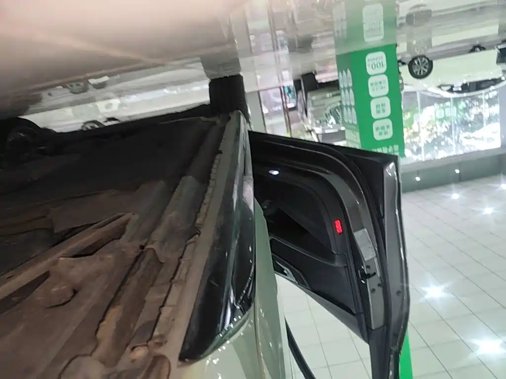 Фото 22 - Audi A4 (Import)