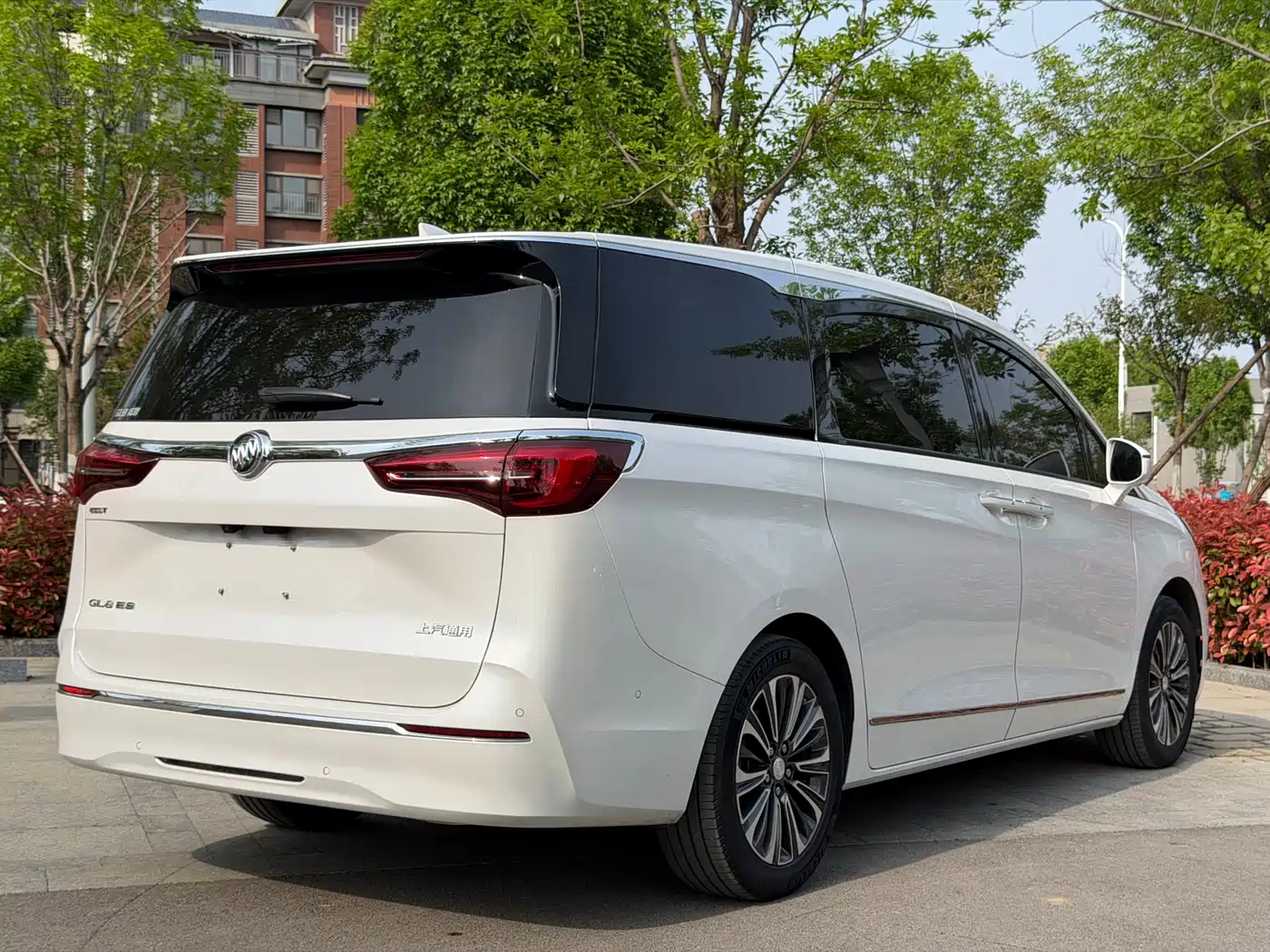 Buick GL8 2021 ES Landlord 653T Flagship фото 25