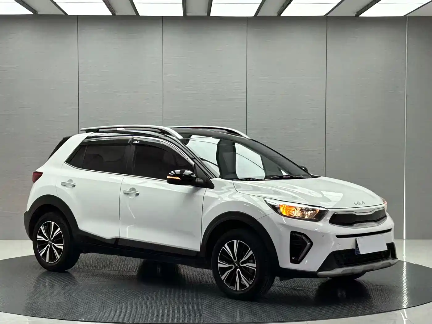 Kia KX1 2021 1.4L CVT Sunroof Version фото 6