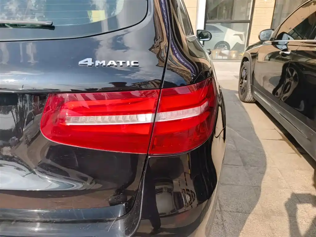 Mercedes-Benz GLC 2017 GLC 260 4MATIC Luxury фото 8