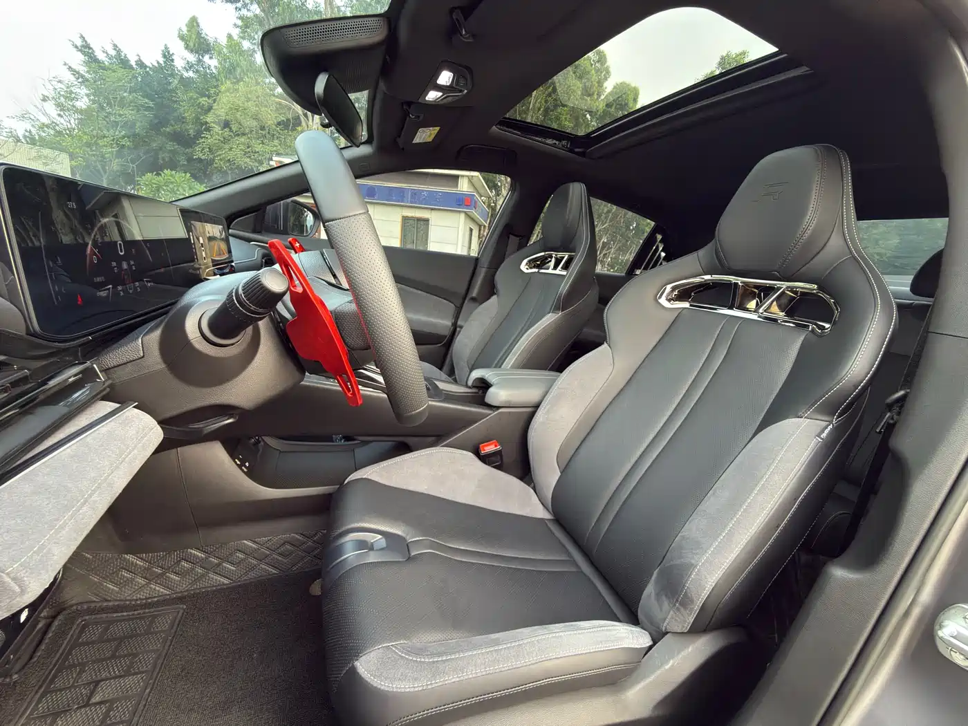 GAC Trumpchi Trumpchi Emkoo 2025 2023 400T Automatic R PRO