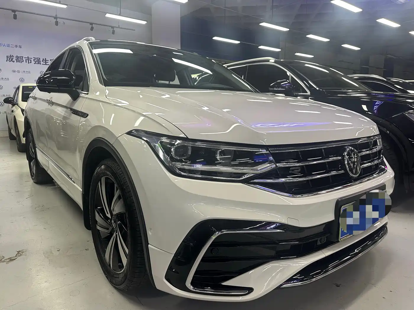 VOLKSWAGEN TIGUAN X