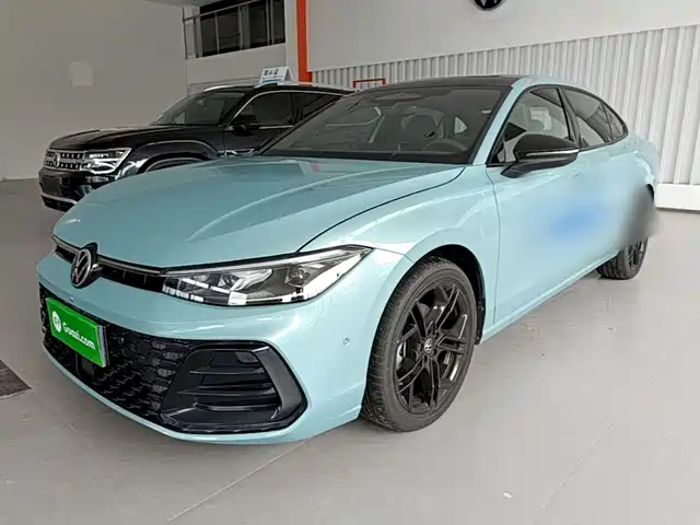  Volkswagen Passat 2026 Pro 380TSI Starlight Dragon Prestige Edition