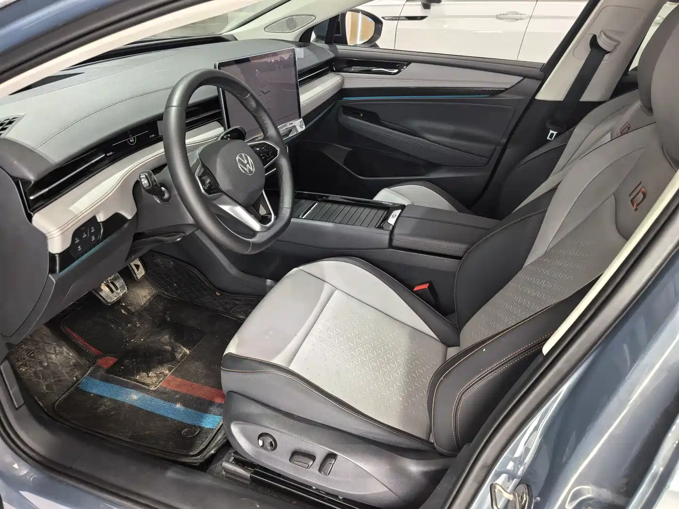 VOLKSWAGEN ID.7 VIZZION