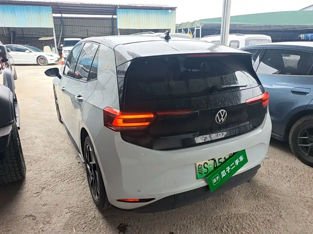 Volkswagen ID.3 2023 Upgraded Pure Intelligence Edition фото 5