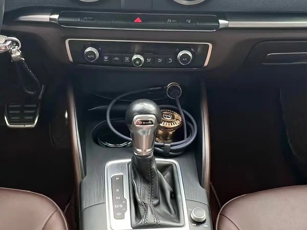 Audi A3 (Import) 2014 Sportback 40 TFSI S line Comfort фото 6