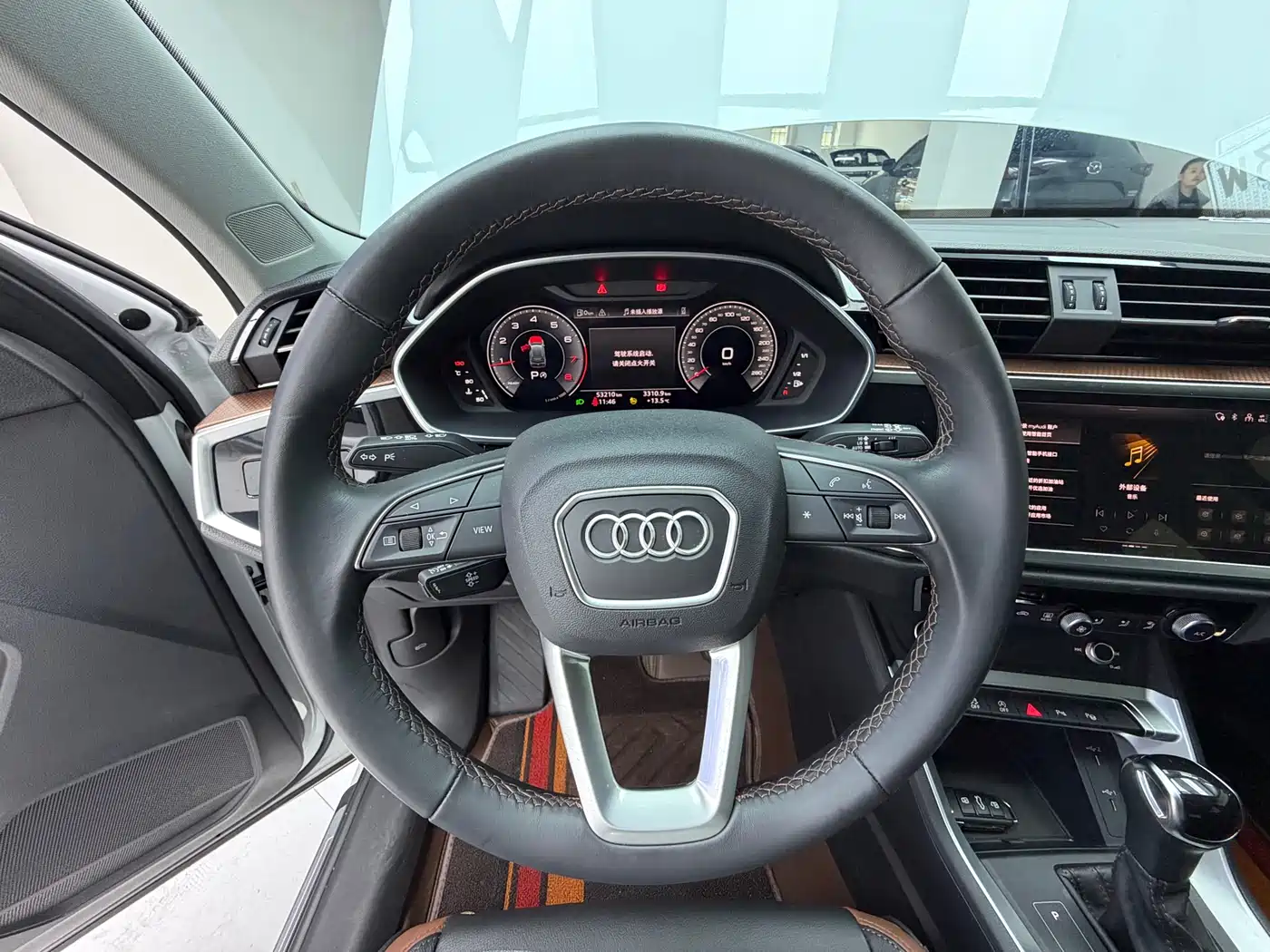 Audi Q3 2023 35 TFSI Fashion Dynamic (1.4T) фото 10