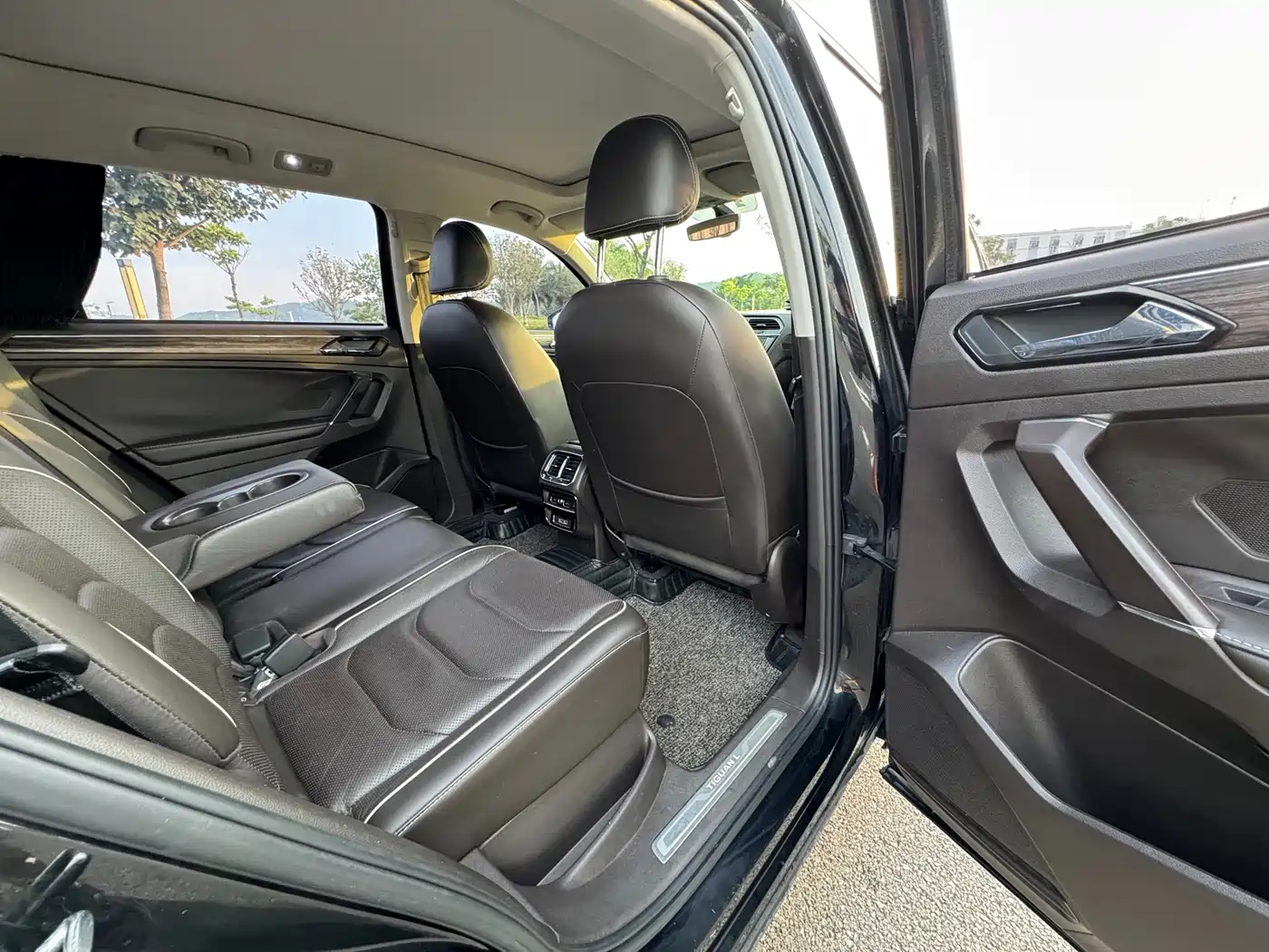 صورة 25 - Volkswagen Tiguan L
