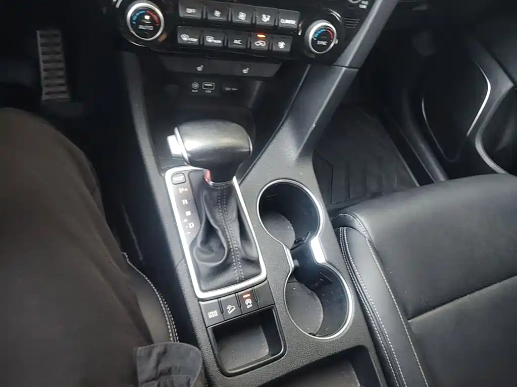 Kia KX5 2016 Model 1.6T Automatic 2WD DLX фото 14