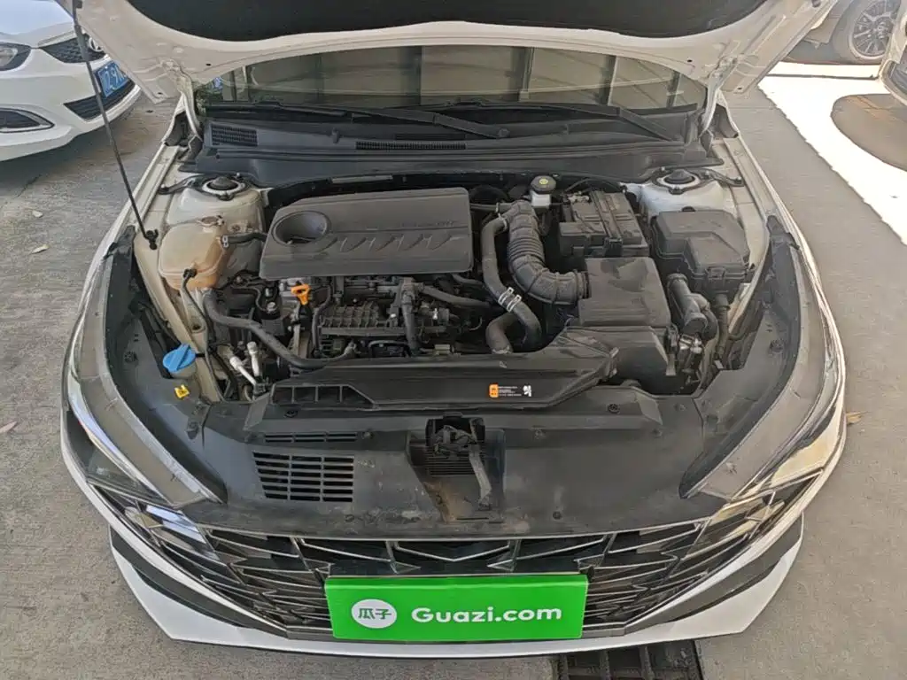 Фото 20 - Hyundai Elantra