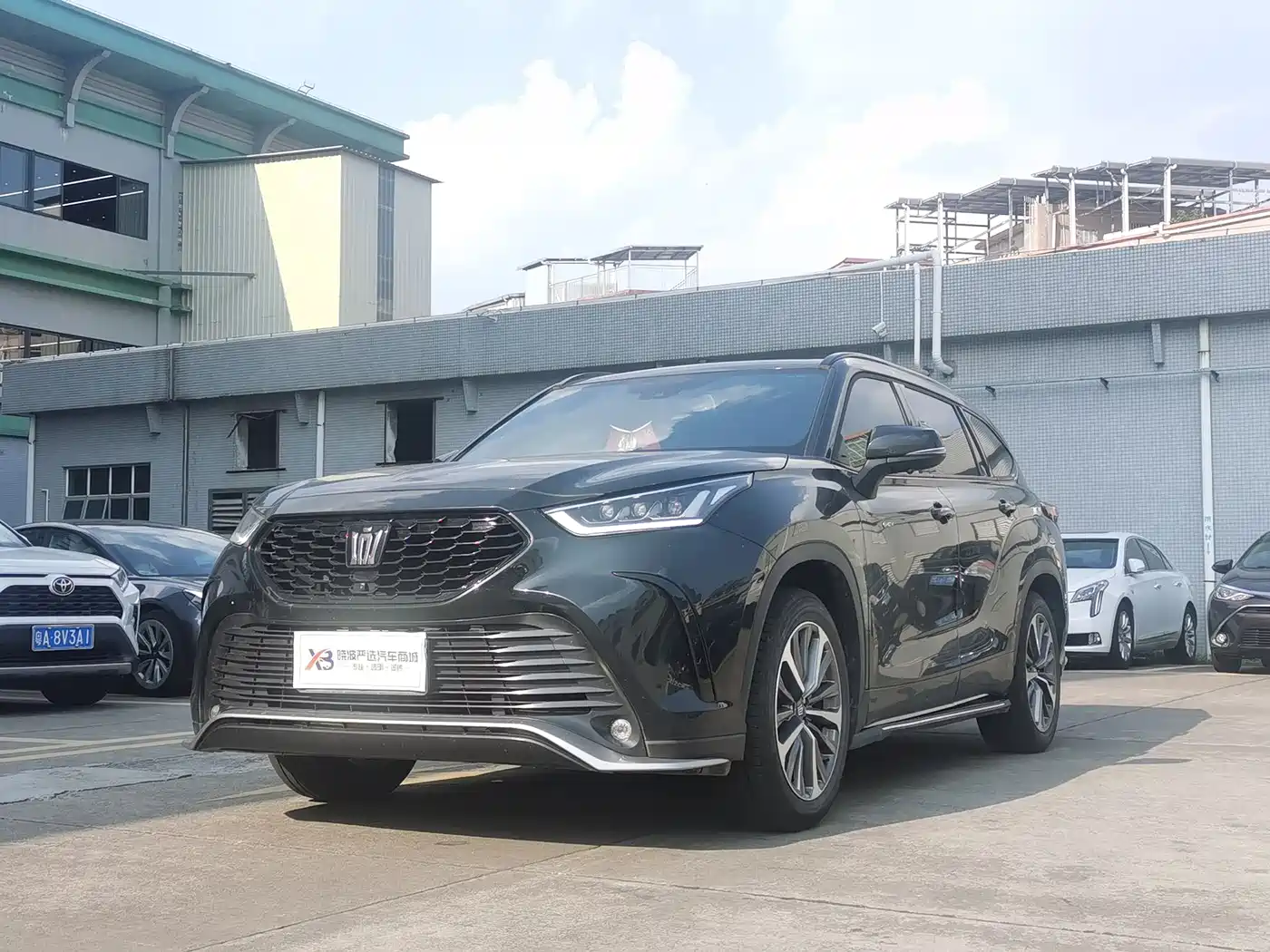 Toyota Crown Kluger 2024 2.5L HEV 4WD Luxury Edition