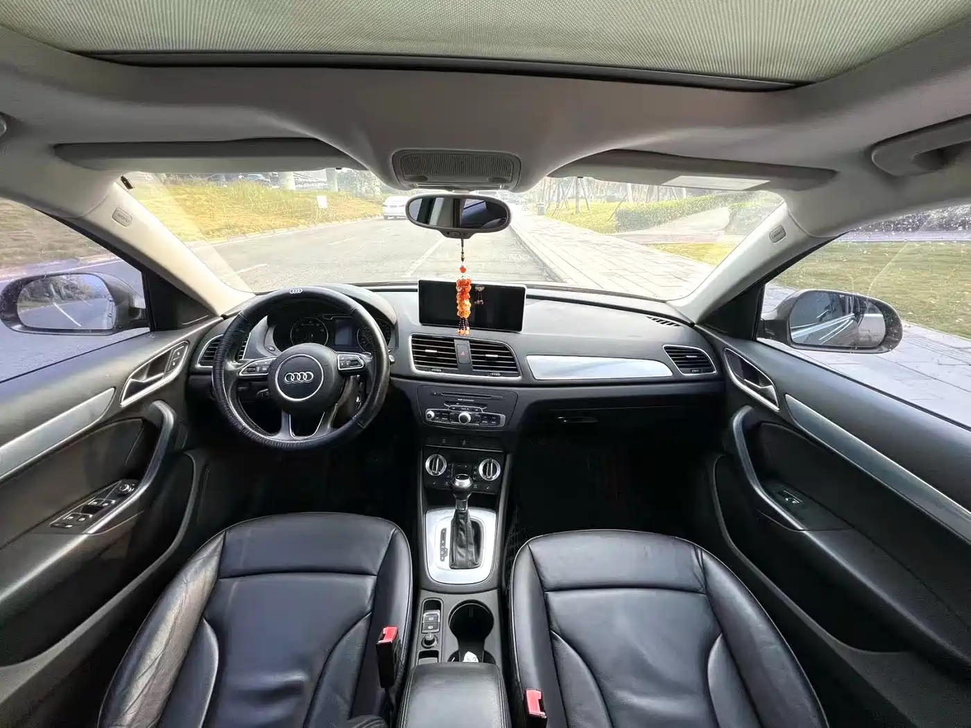 Audi Q3 2013 35 TFSI Comfort фото 8