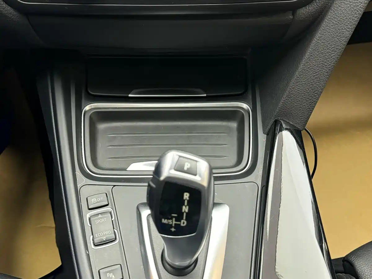 BMW 3 Series 2013 316i Sport Design Package фото 13