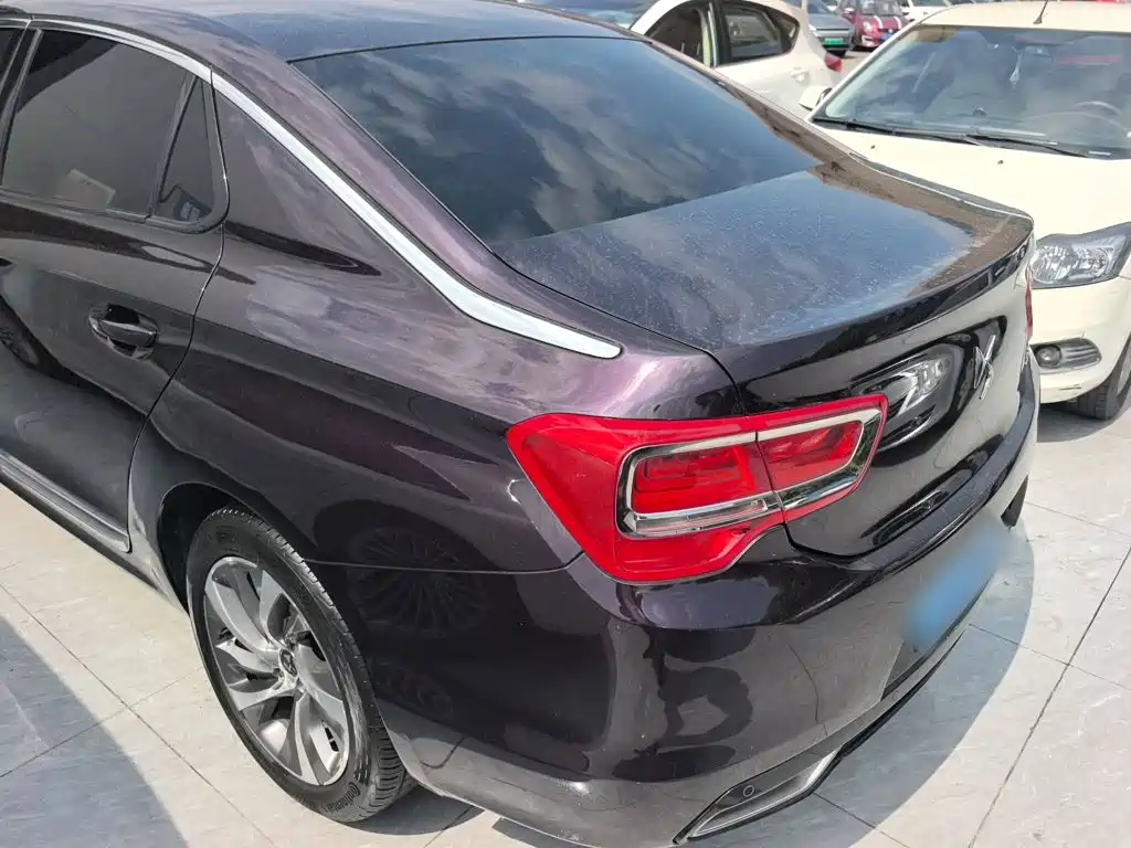 DS 5LS 2017 2016 1.6T Elegant Edition THP160
