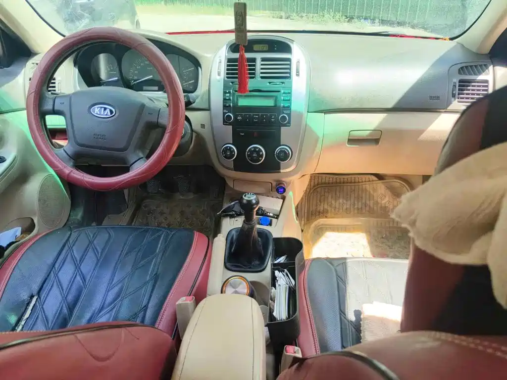 Kia Cerato 2010 2010 1.6L MT GL