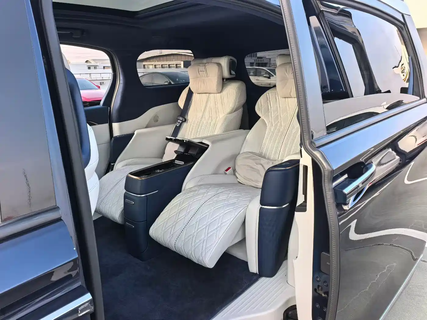 Buick GL8 2020 Avenir Four-Seat Prestige Edition фото 25