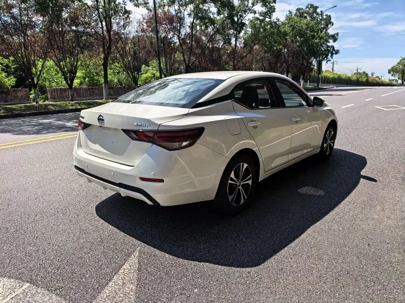 Фото 6 - Nissan Sylphy