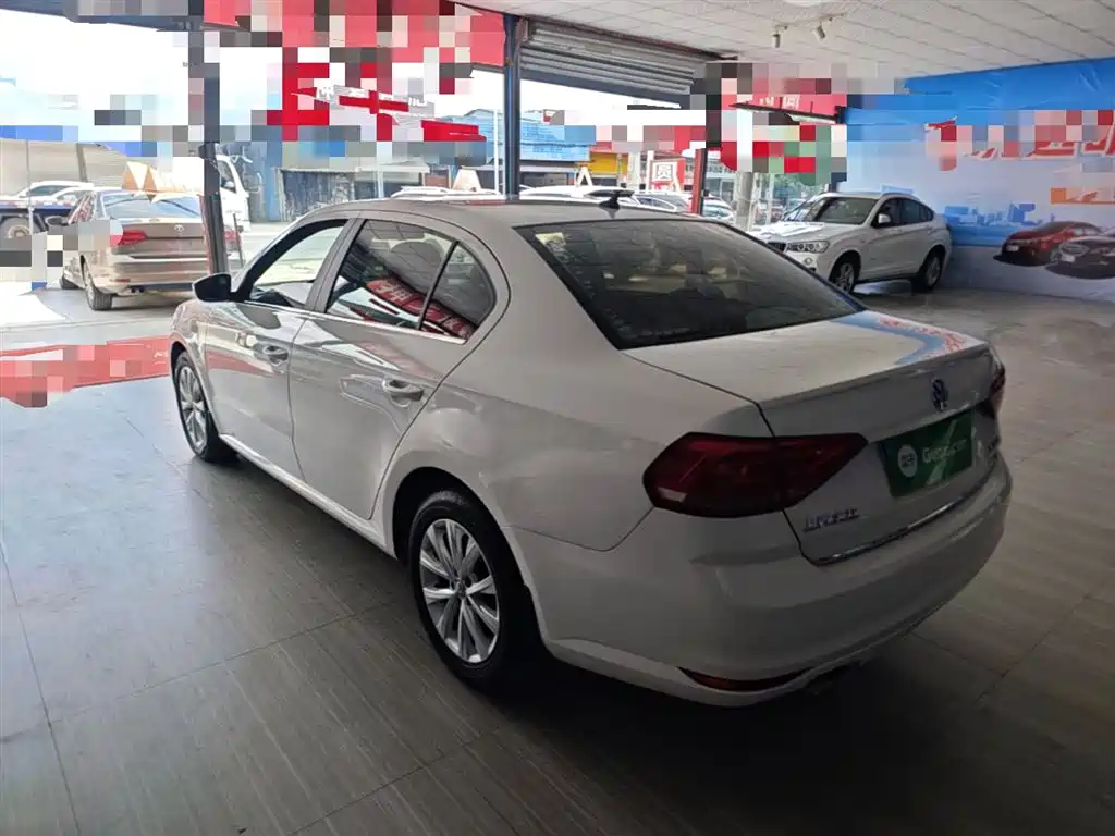Volkswagen Lavida 2017 1.6L Automatic Comfort Edition фото 5