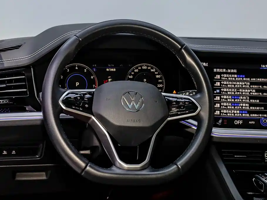 Volkswagen Touareg 2023 2022 3.0TSI Rui Xiang Edition Gloss Black Sport Package