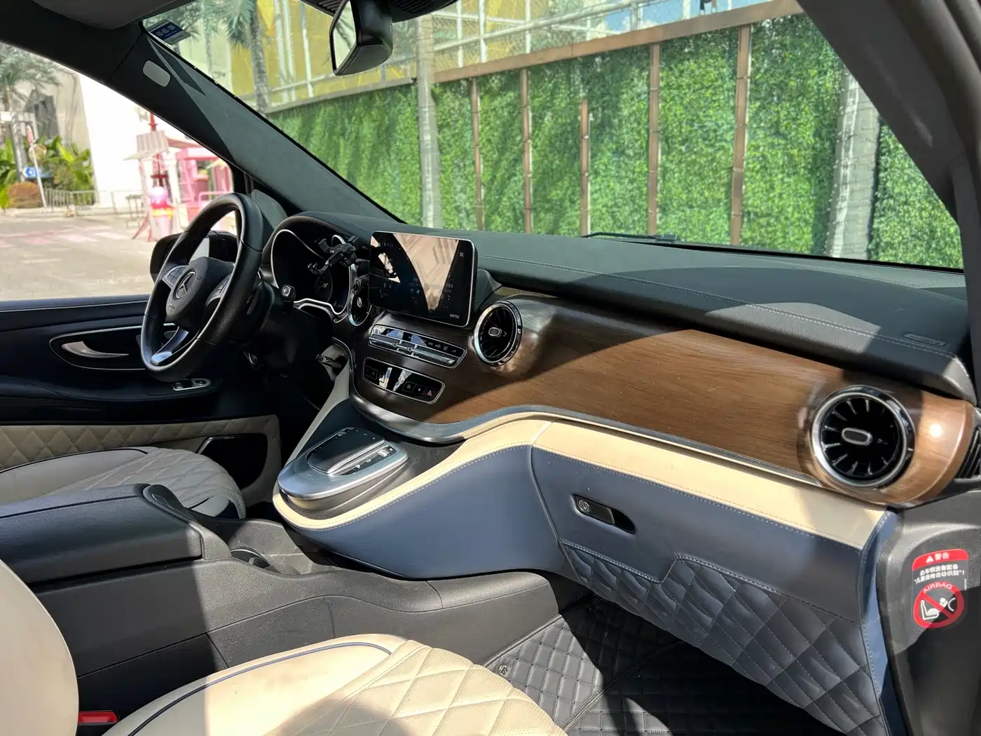 MERCEDES-BENZ V CLASS