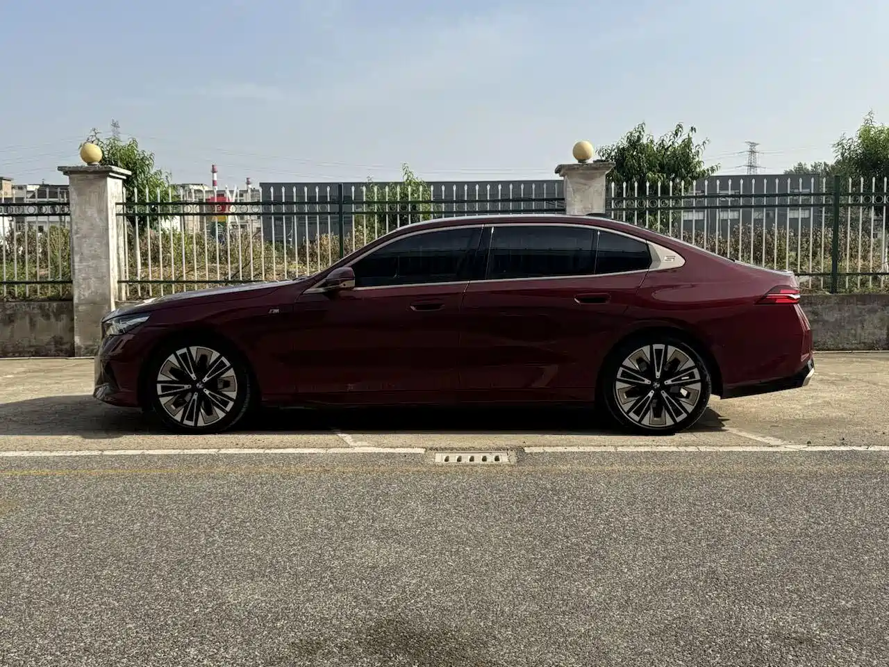 BMW 5 Series 2024 530Li Premium M Sport Package фото 4