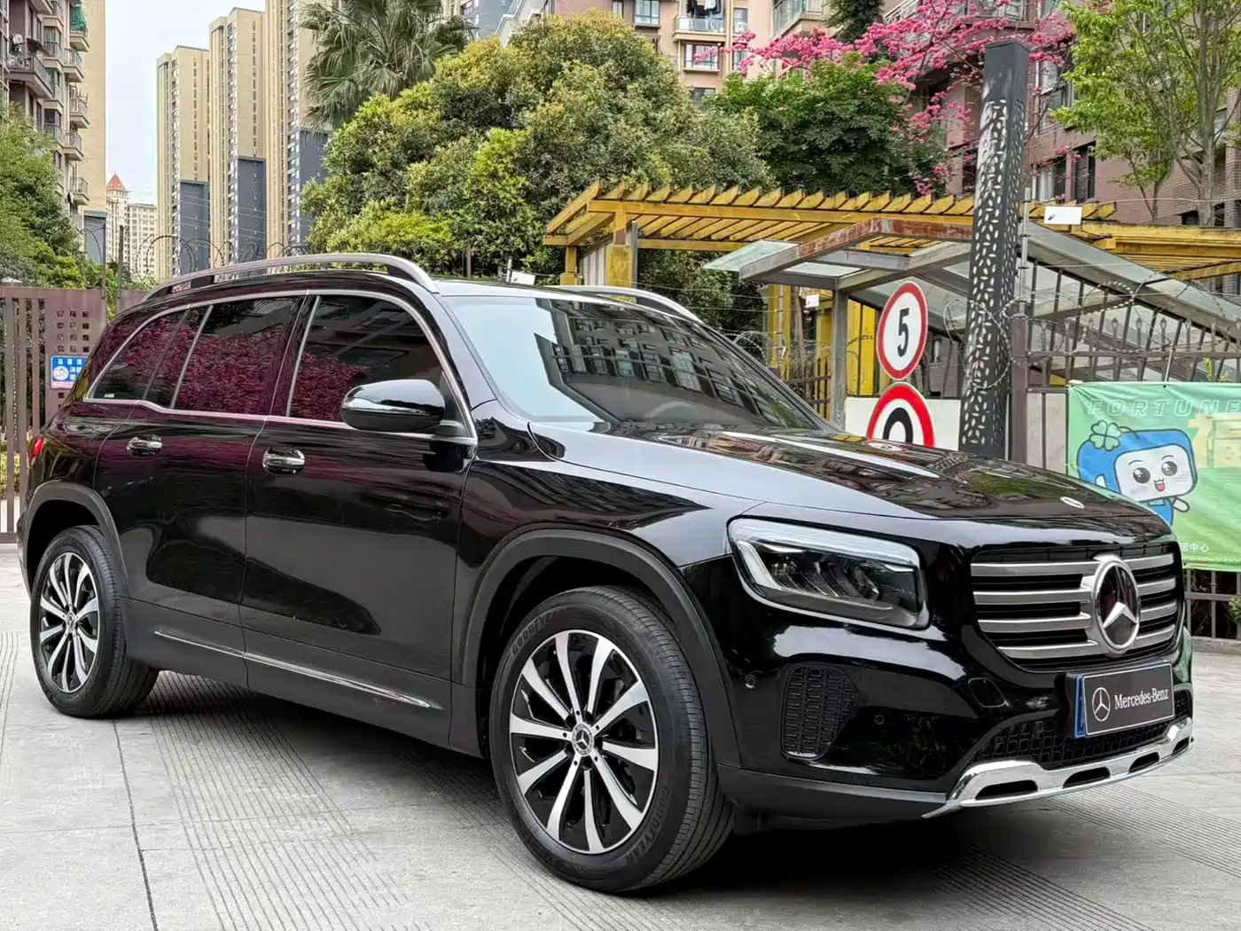 Mercedes-Benz GLB 2025 Model GLB 220 Fashion Style фото 20