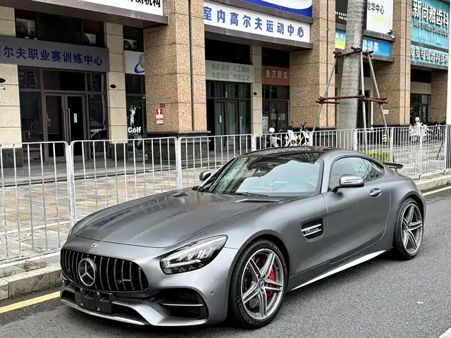 MERCEDES-BENZ AMG GT