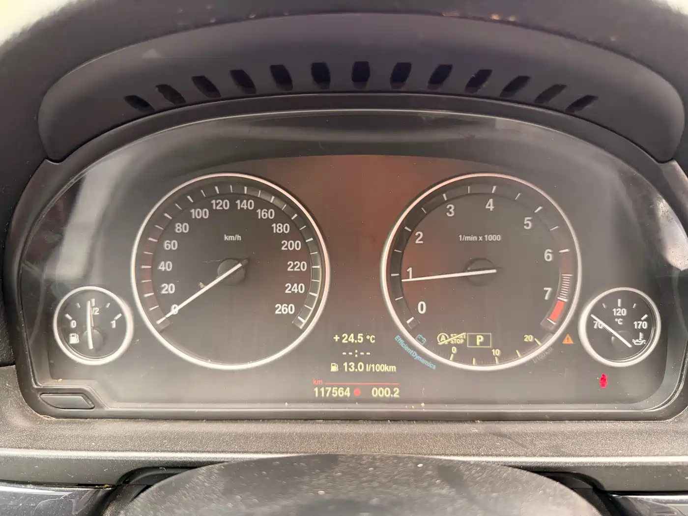 BMW 5 Series 2014 520Li Elegance фото 15