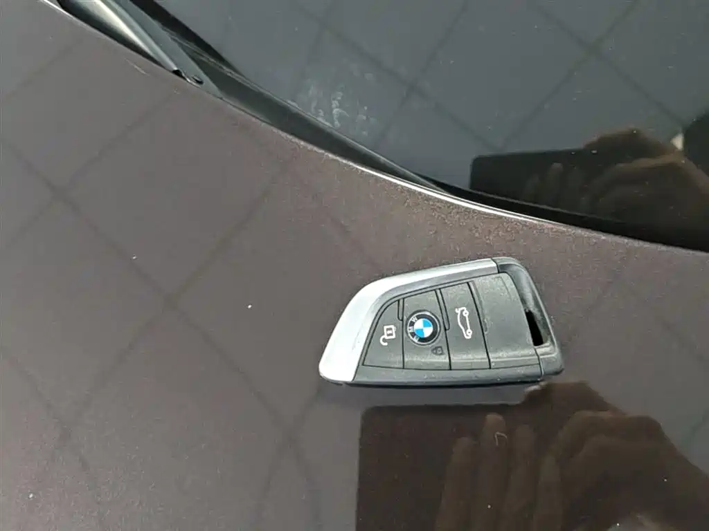 BMW X1 2018 sDrive20Li Leading Model фото 9