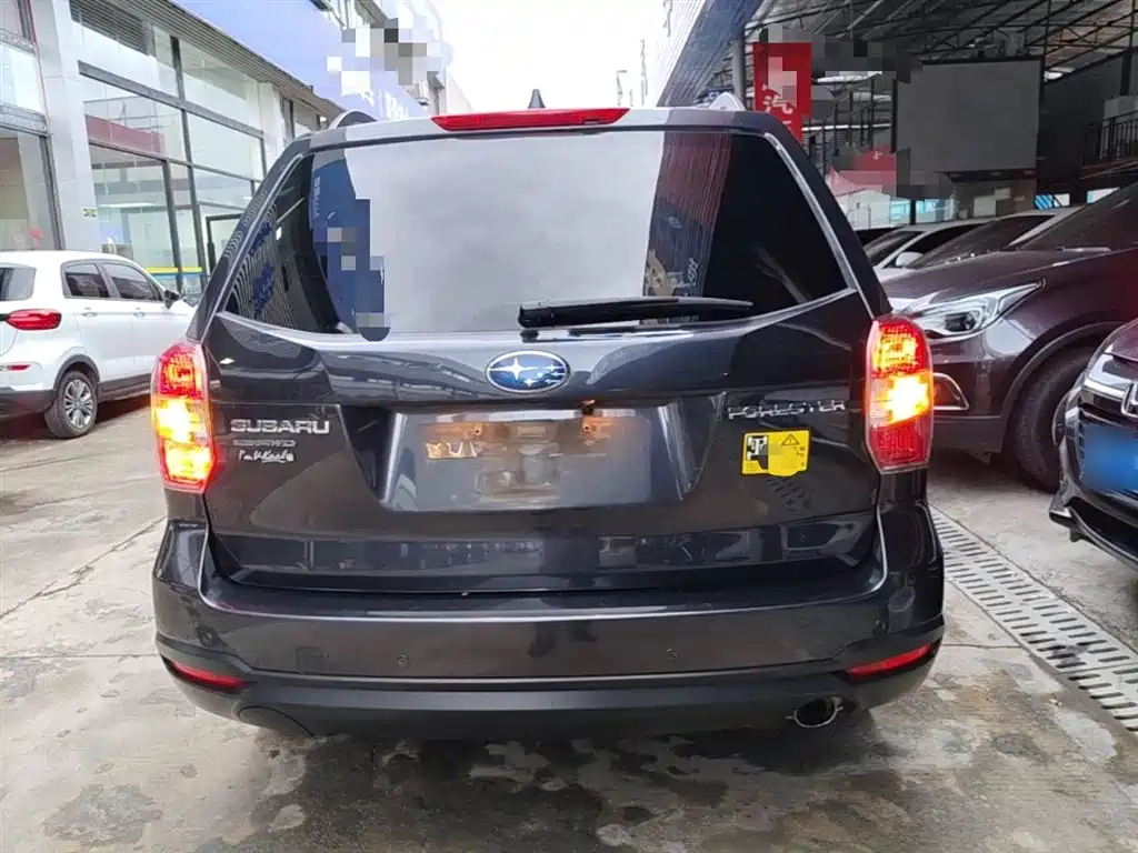 Subaru Forester 2014 2.5i Automatic Elite Edition фото 6