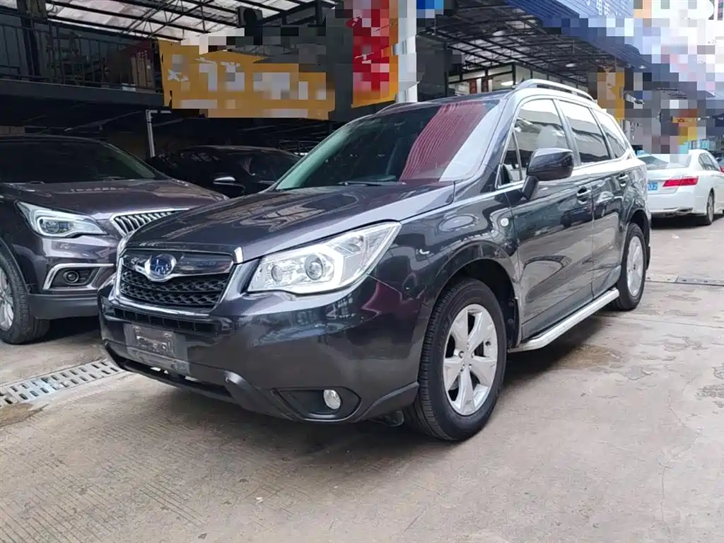 Subaru Forester 2014 2.5i Automatic Elite Edition фото 2