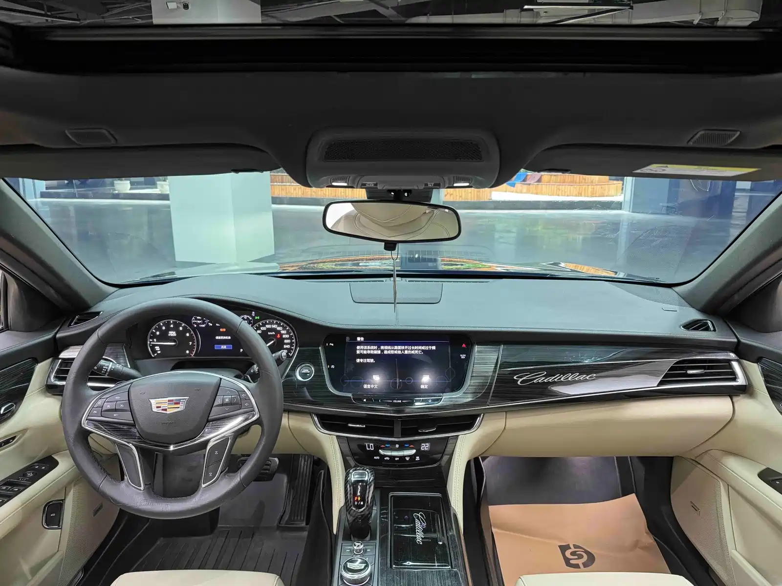 Фото 18 - Cadillac CT6