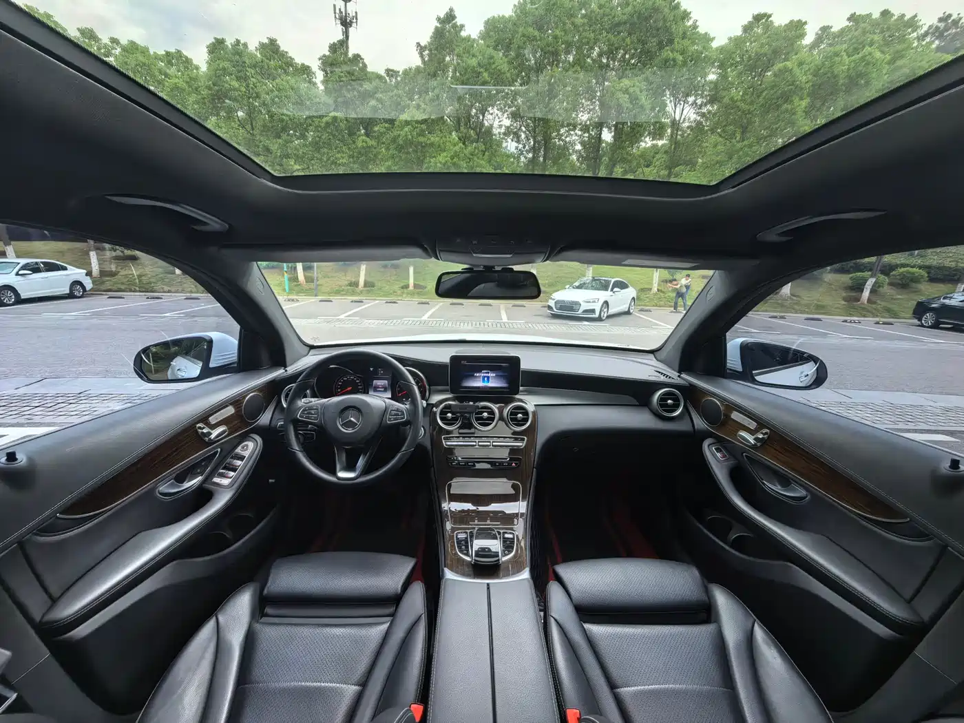 Mercedes-Benz GLC 2019 GLC 260 L 4MATIC Dynamic фото 12
