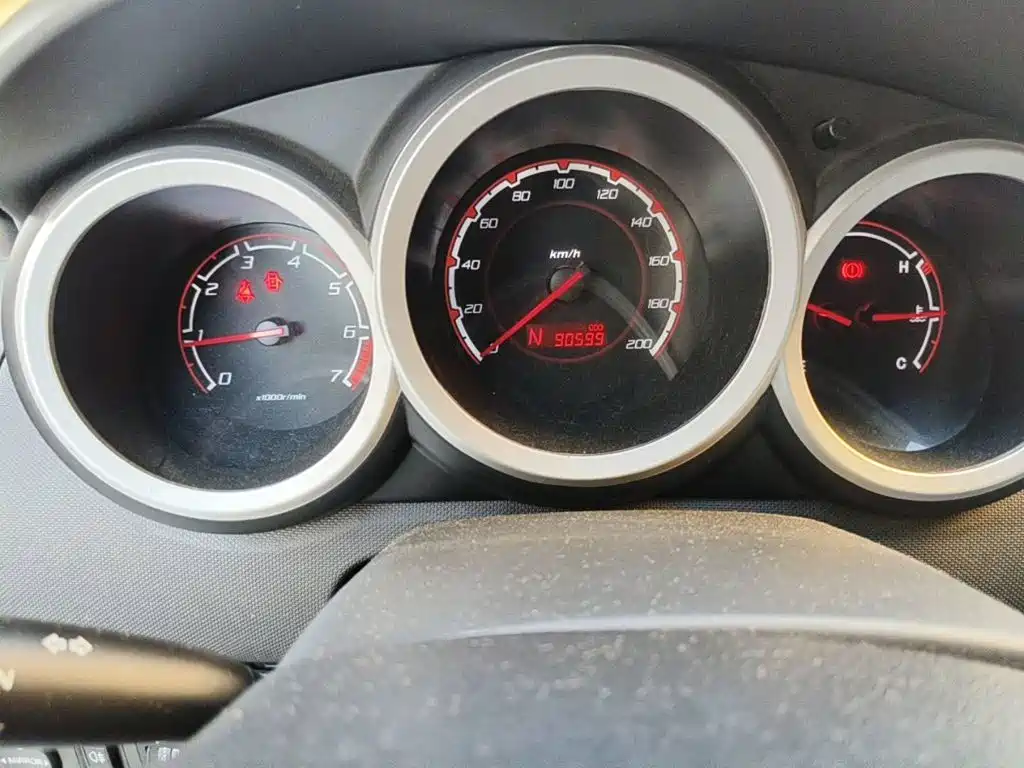 Changan CX20 2015 2014 1.4L IMT Sunroof Navigation China IV