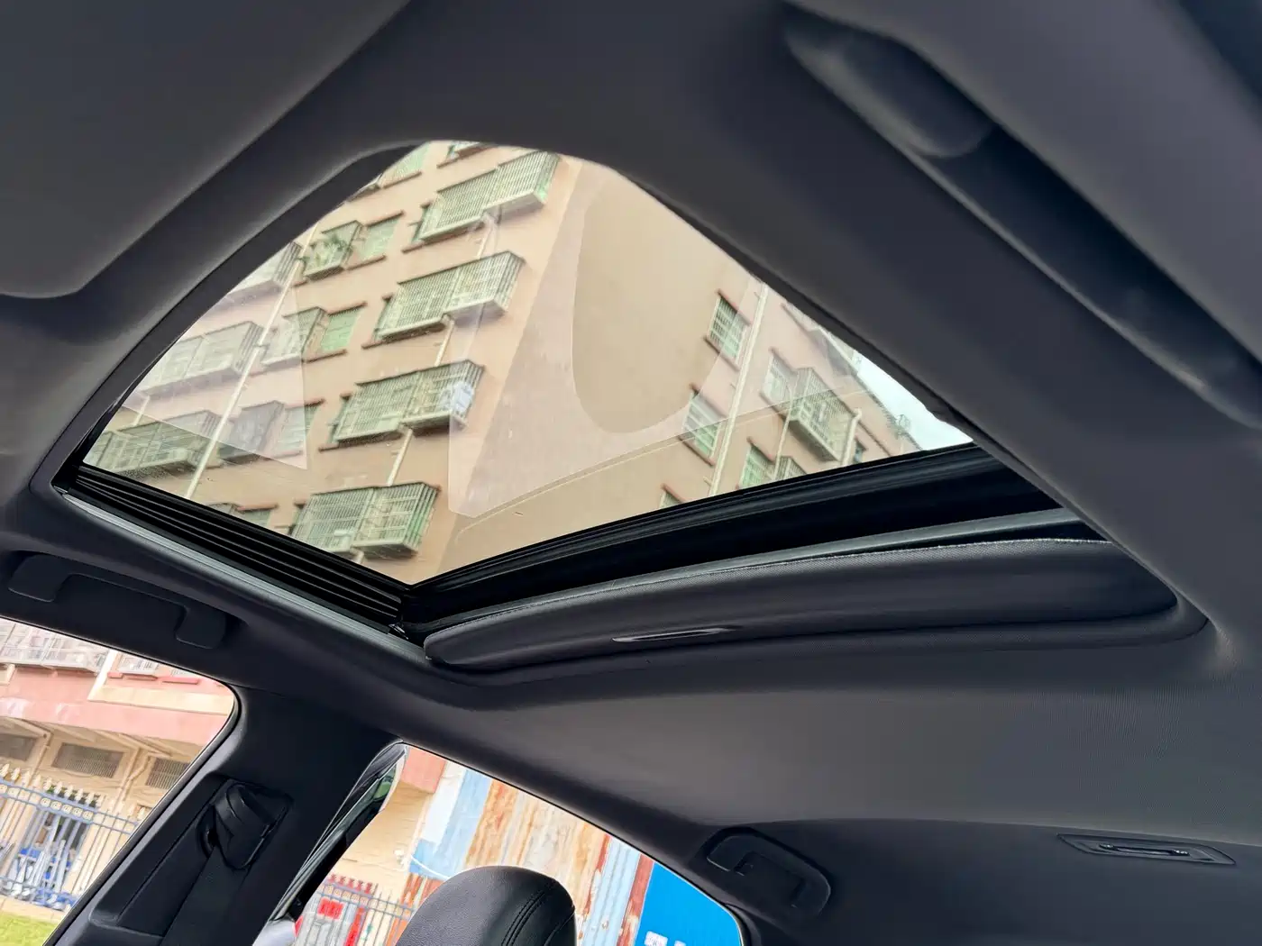 Toyota Avalon 2019 2.0L Progressive Edition (China VI) фото 9