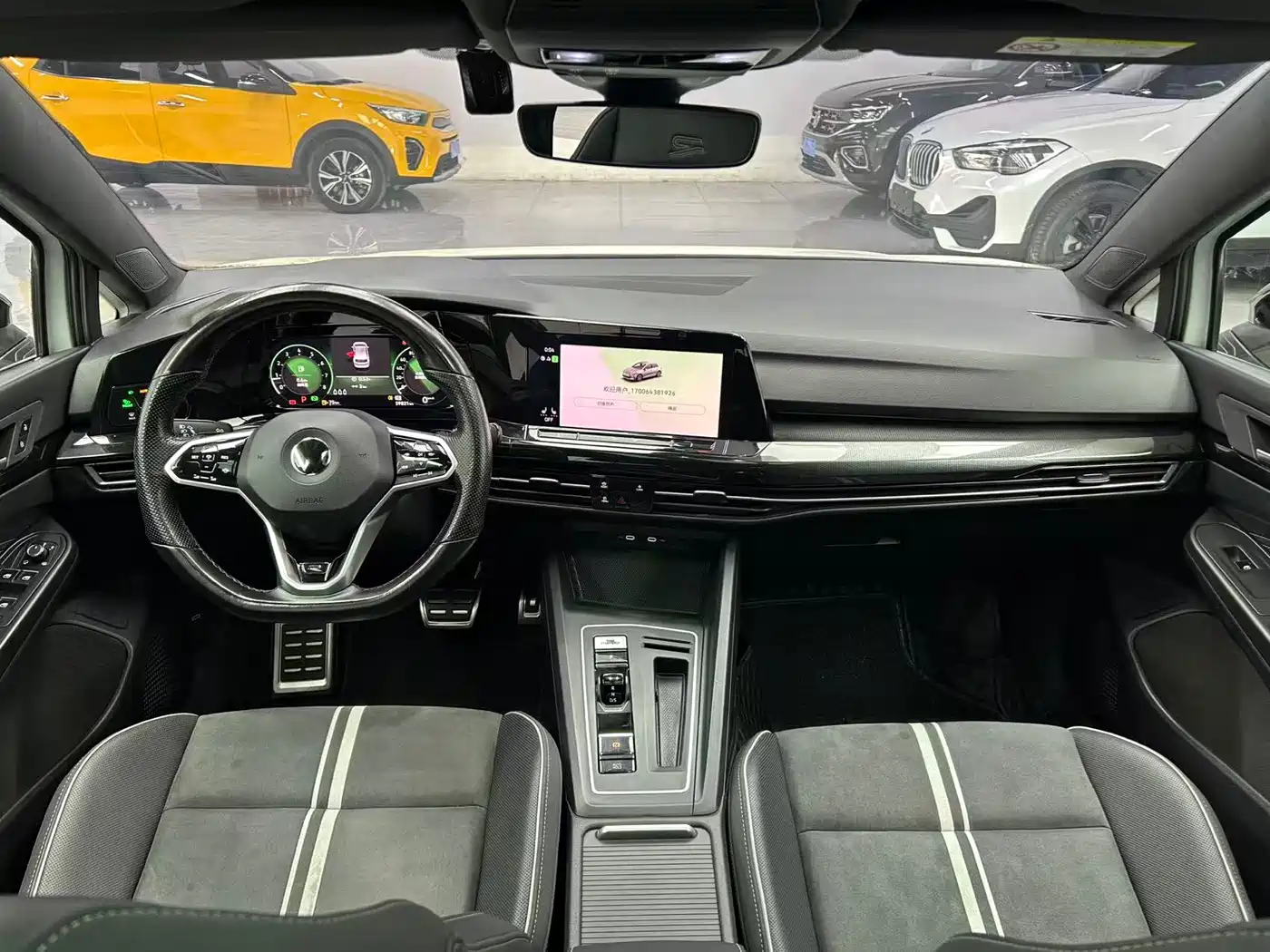 Volkswagen Golf 2021 280TSI DSG R-Line фото 15