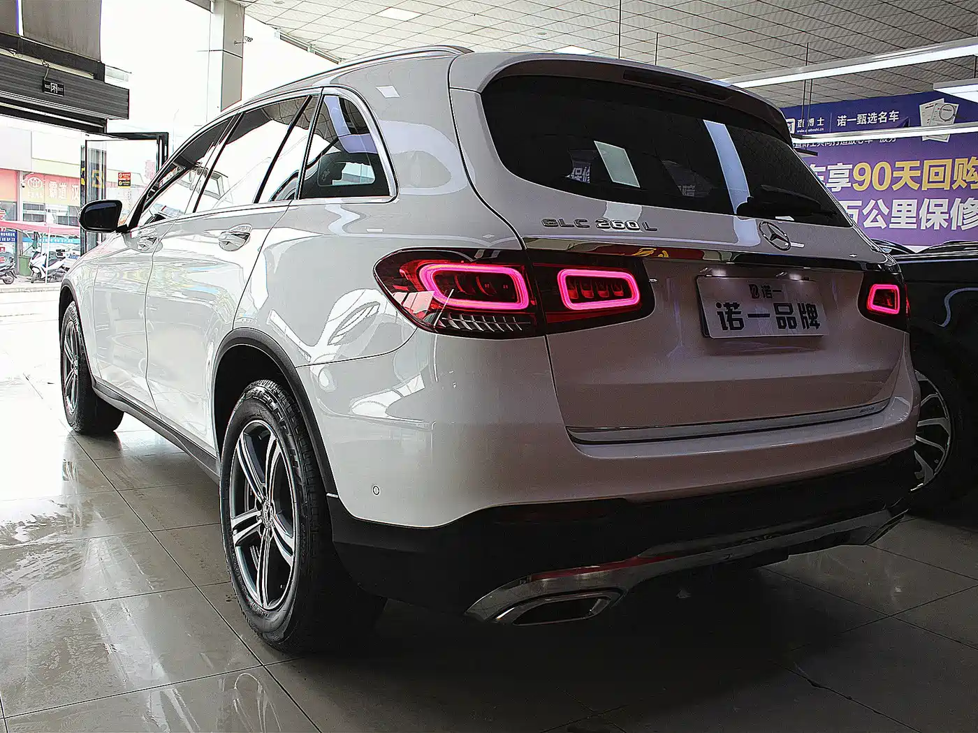 Mercedes-Benz GLC 2021 GLC 260 L 4MATIC Sporty фото 16
