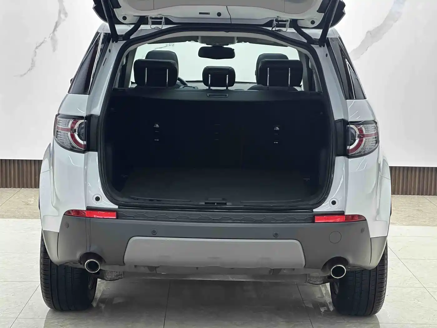 Land Rover Discovery Sport 2016 2.0T SE фото 7