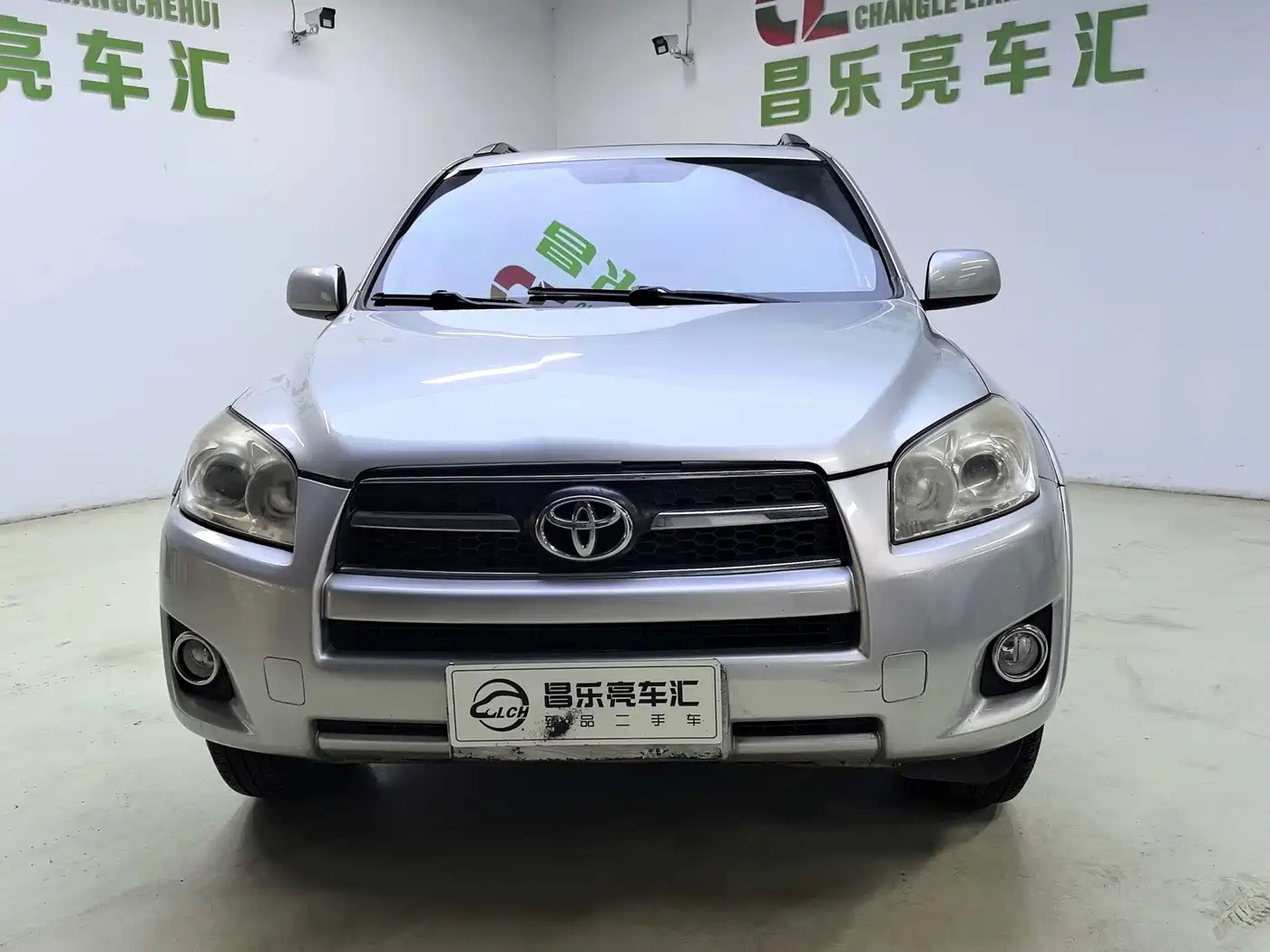 Toyota RAV4 Rongfang 2009 2.4L Automatic Luxury Navigation Edition фото 2