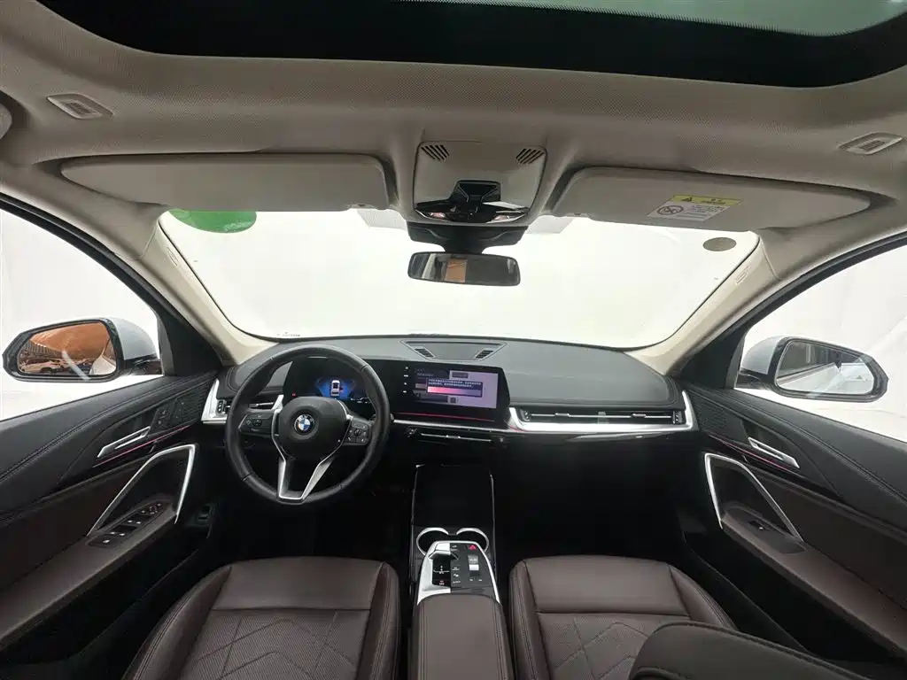 BMW X1 2023 sDrive20Li X Design Package фото 10