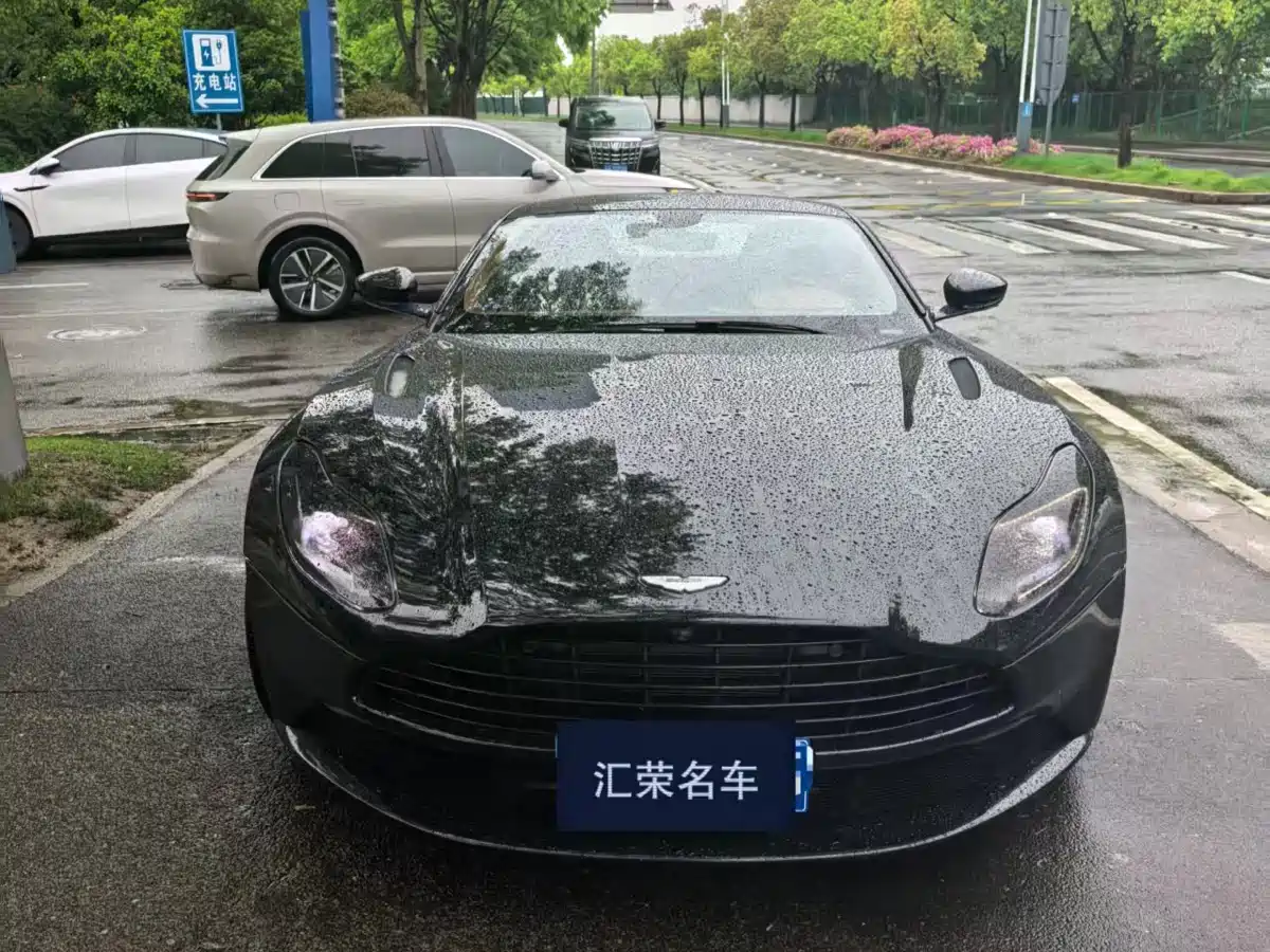 Aston Martin Aston Martin DB11 2019 Model 4.0T V8 Coupe