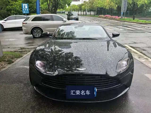  Aston Martin Aston Martin DB11 2019 Model 4.0T V8 Coupe