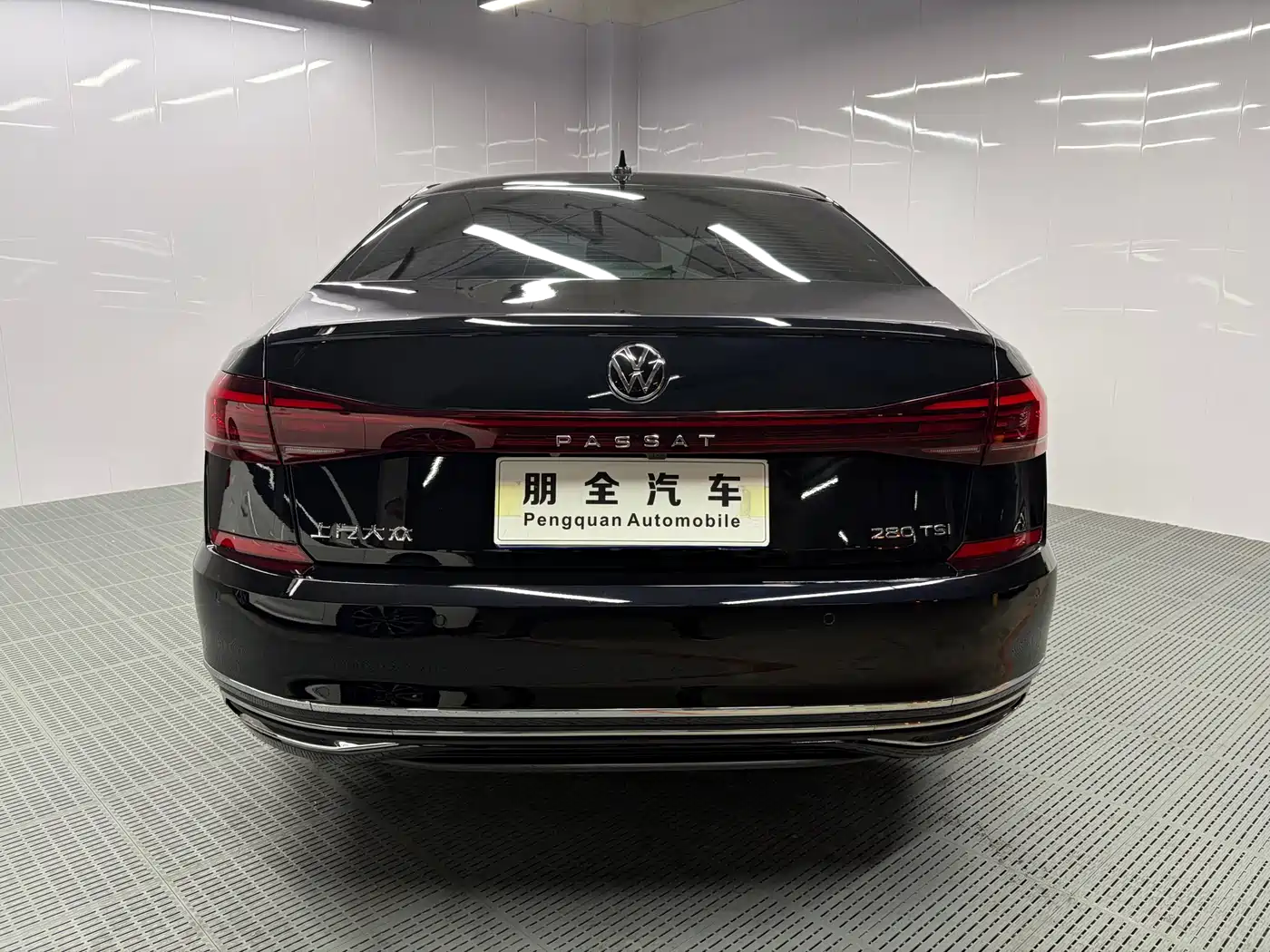 Volkswagen Passat 2023 280TSI Starlight Elite Edition фото 19
