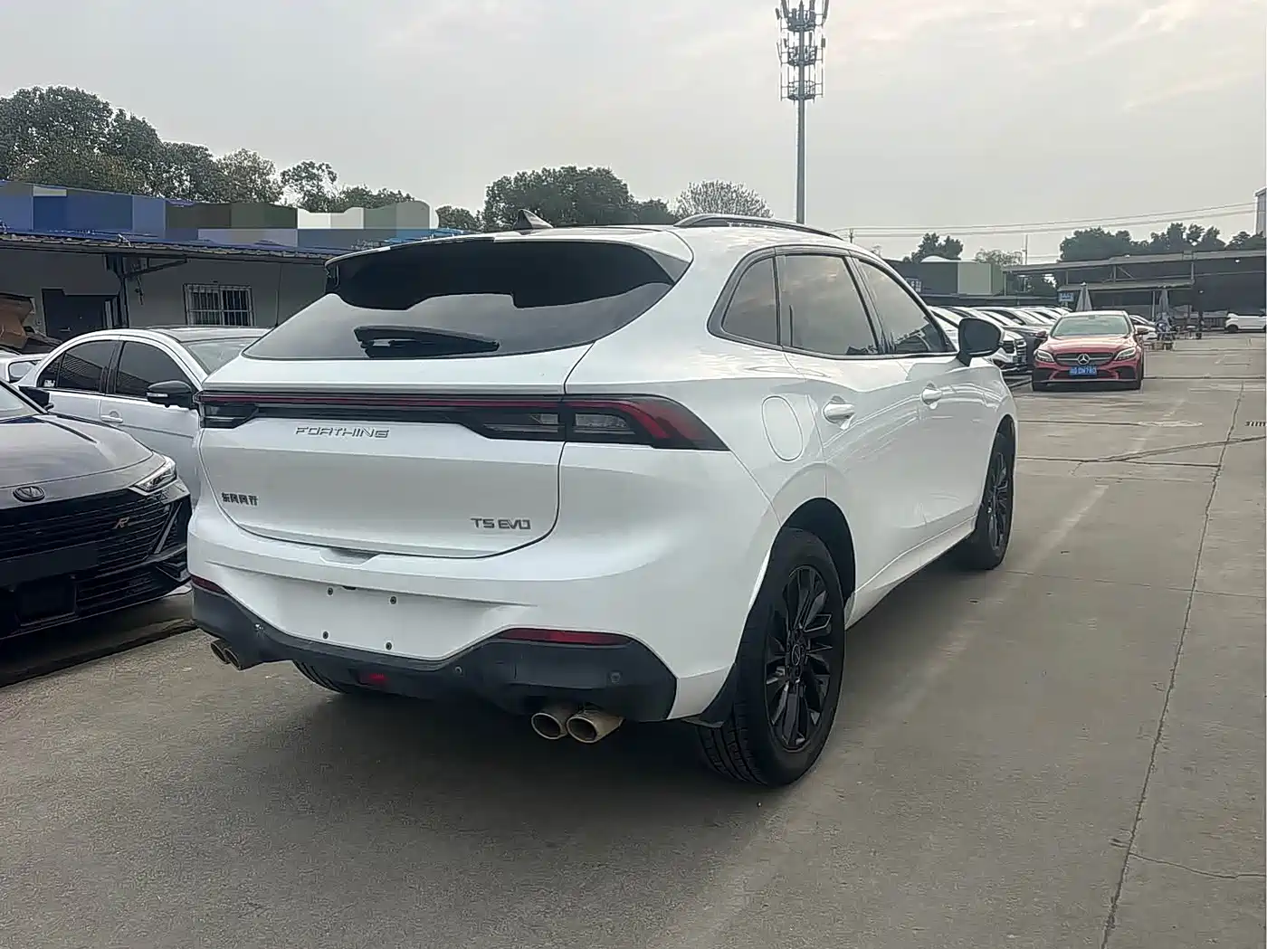 Dongfeng Fengxing Fengxing T5 EVO 2021 2021 1.5TD DCT Platinum Edition