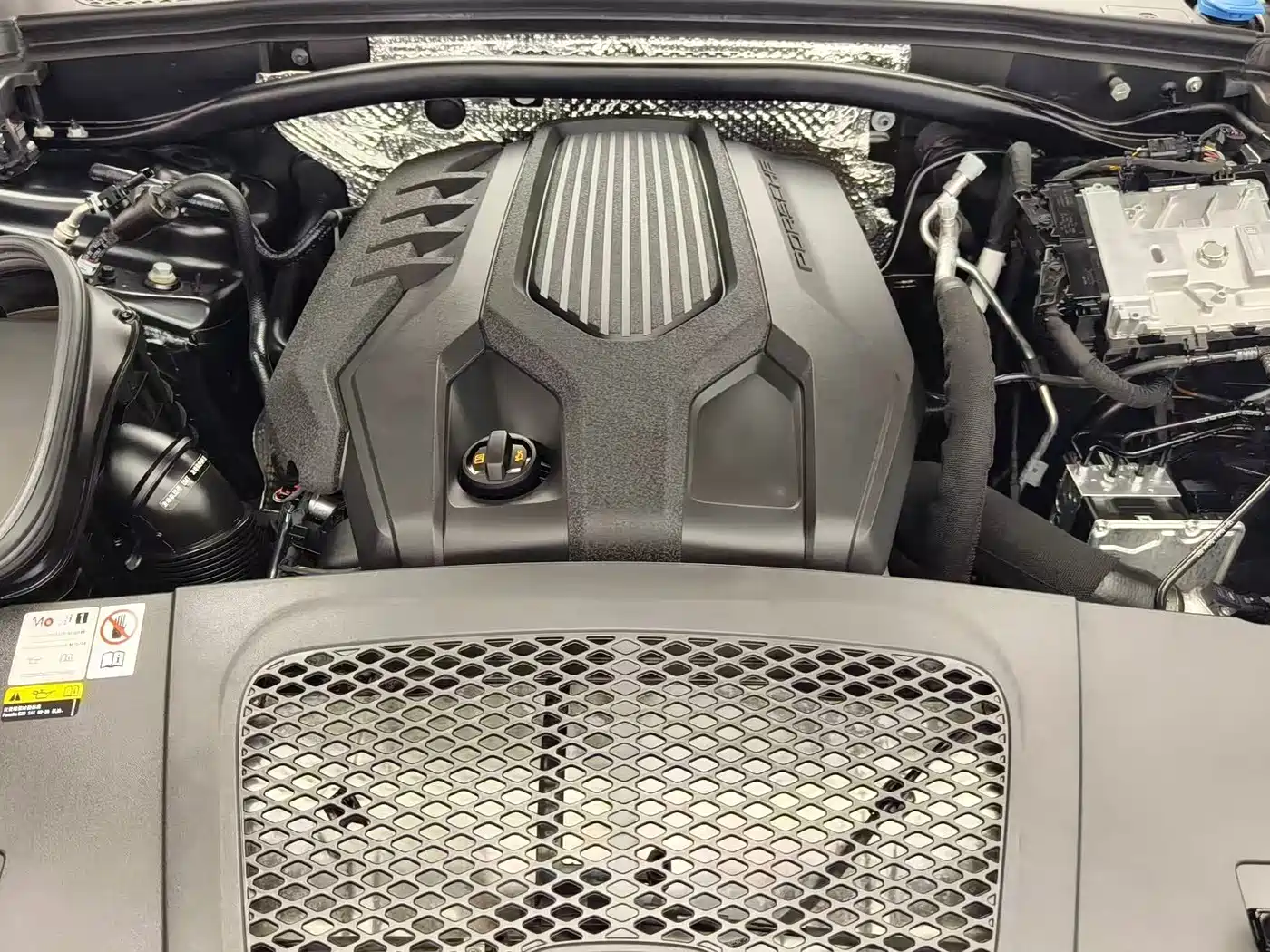 Porsche Macan фото 16