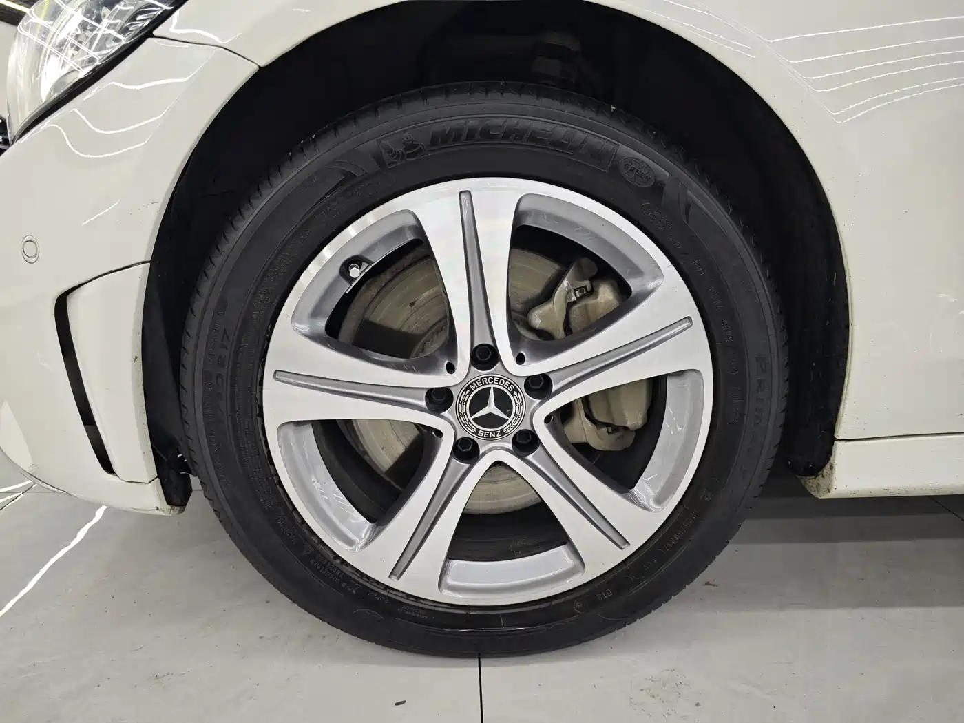 Mercedes-Benz C-Class 2019 C 260 L Sport фото 3