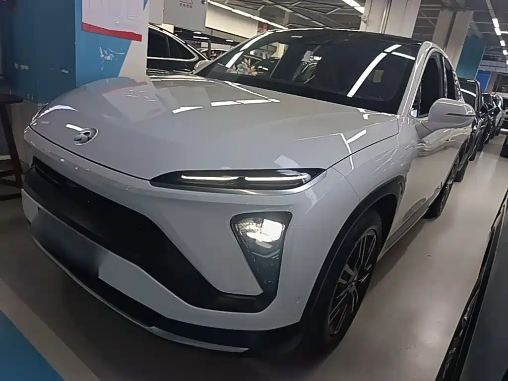 Фото 2 - NIO EC6