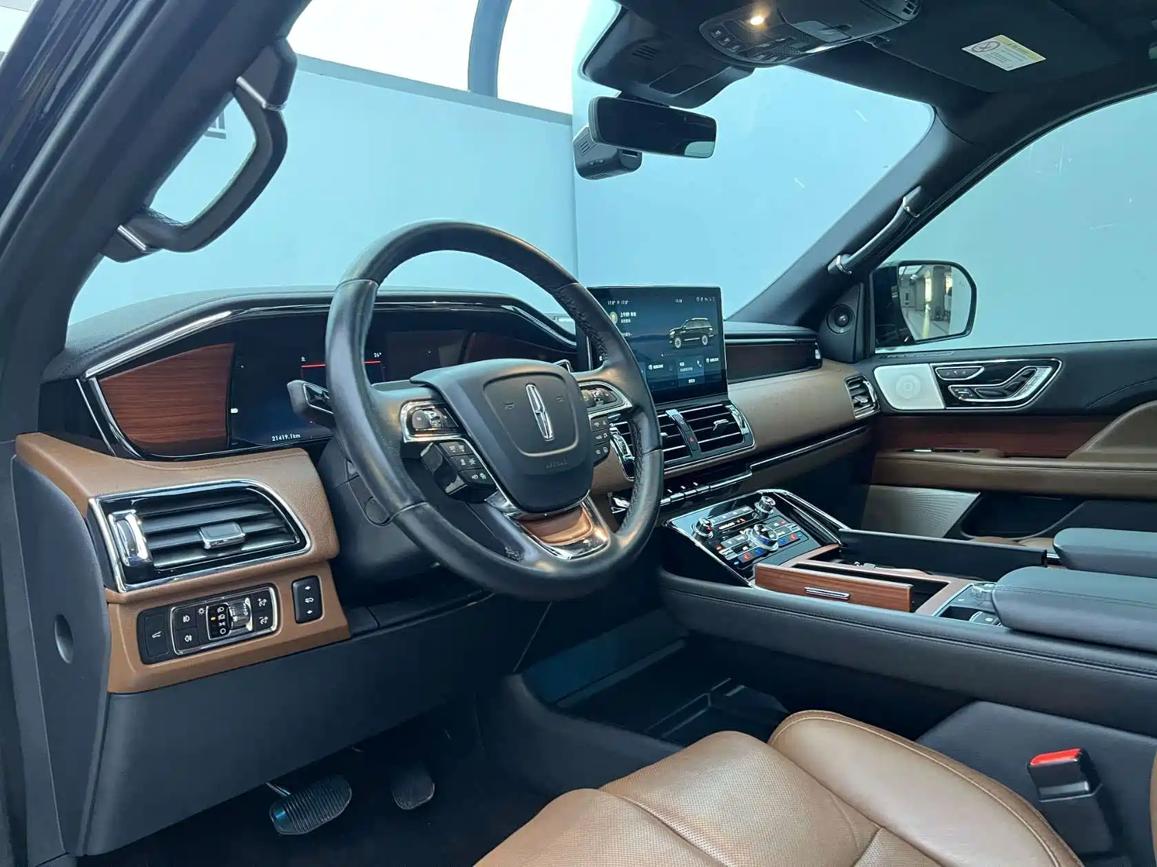 Фото 4 - Lincoln Navigator