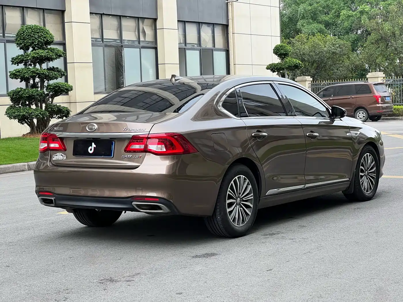 GAC Trumpchi Trumpchi GA8 2016 2016 320T Luxury Edition