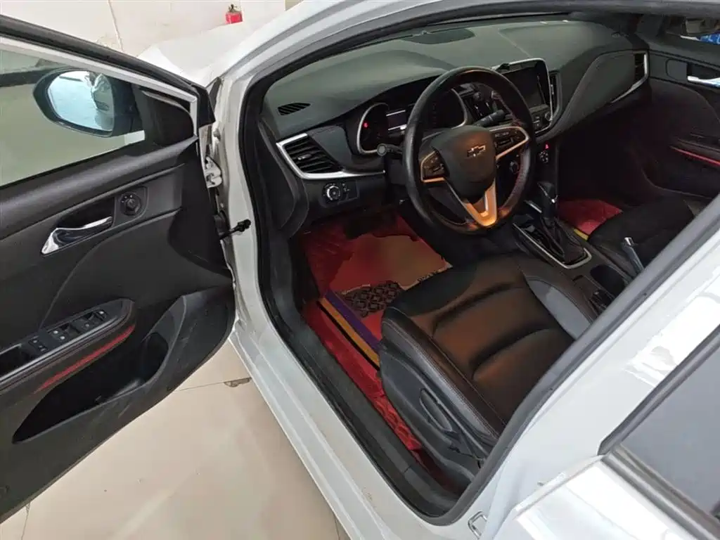 Chevrolet Monza 2019 RS 330T Auto Smooth Edition China VI фото 16